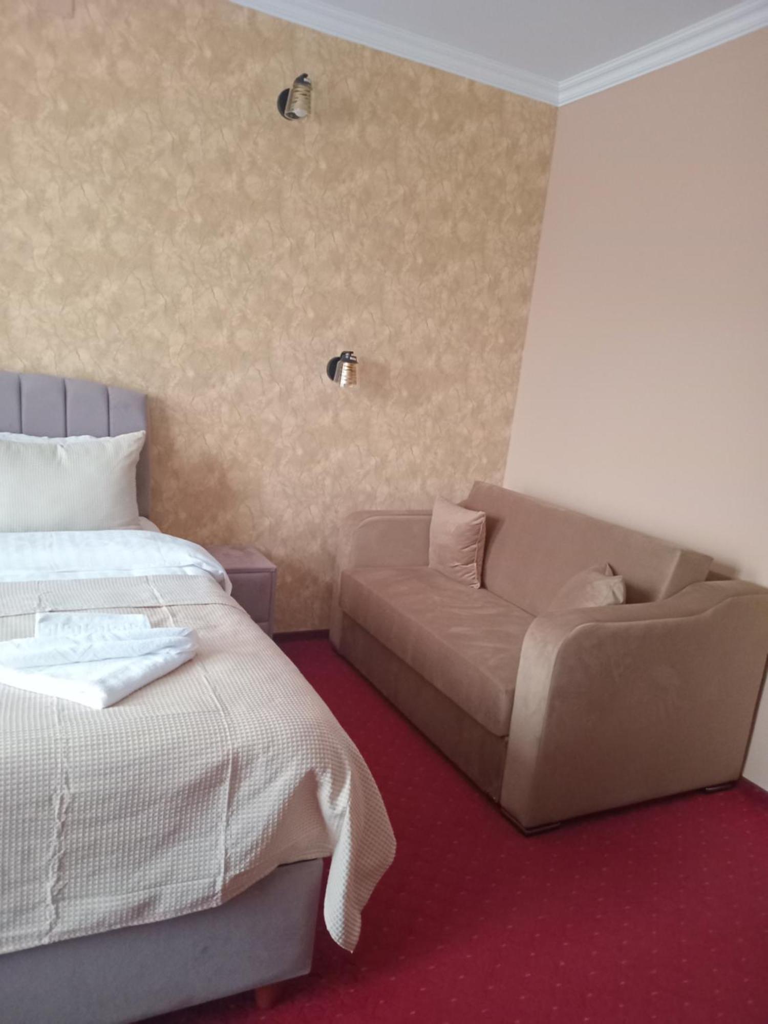 Coliseum Hotel Calafat Exterior foto